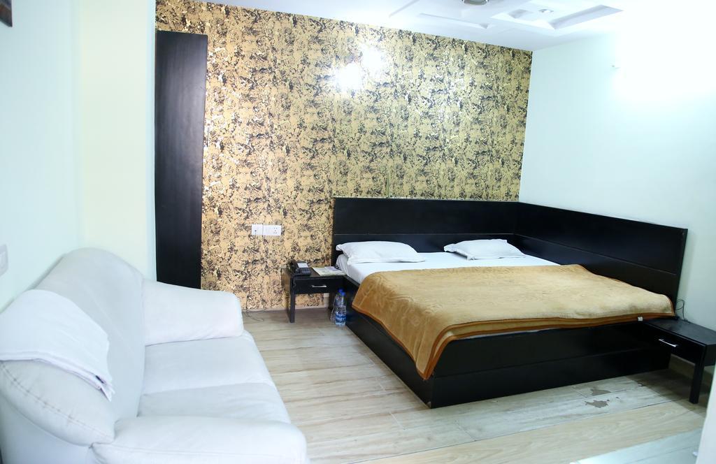 Hotel Ananda دلهي الغرفة الصورة