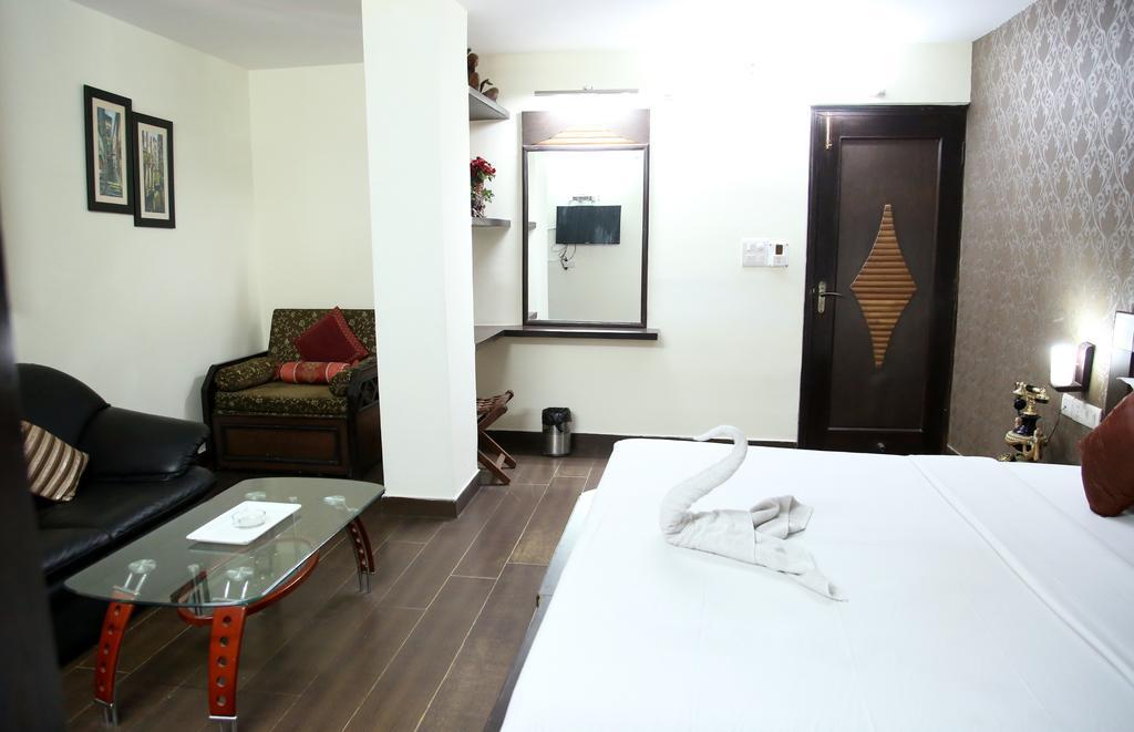 Hotel Ananda دلهي الغرفة الصورة